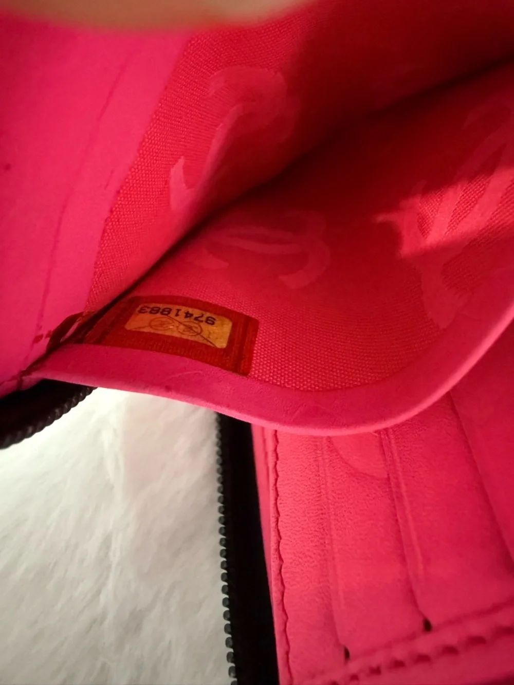 Black Quilted Leather Wallet with Interlocking CC Detail - Picture 11 of 11